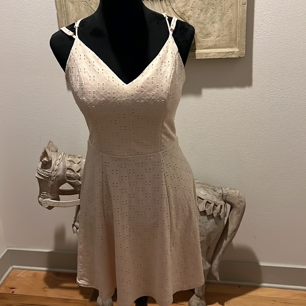 Love, Nickie Lew LNL backless spaghetti straps eyelet dress Sz 11‎